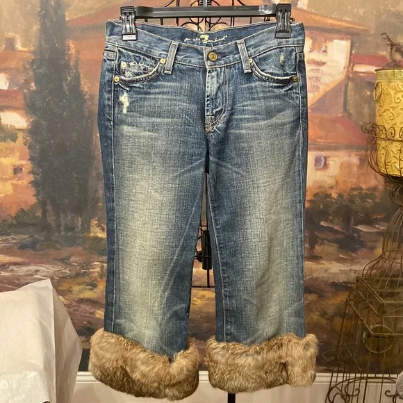 7 For All Mankind Fur Trim Crop Jean - Picture 1 of 9